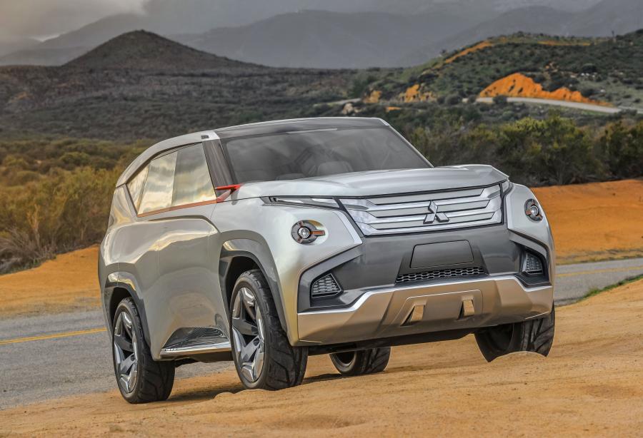  Mitsubishi Concept GC-PHEV 2015 года  (фото 9 из 31)